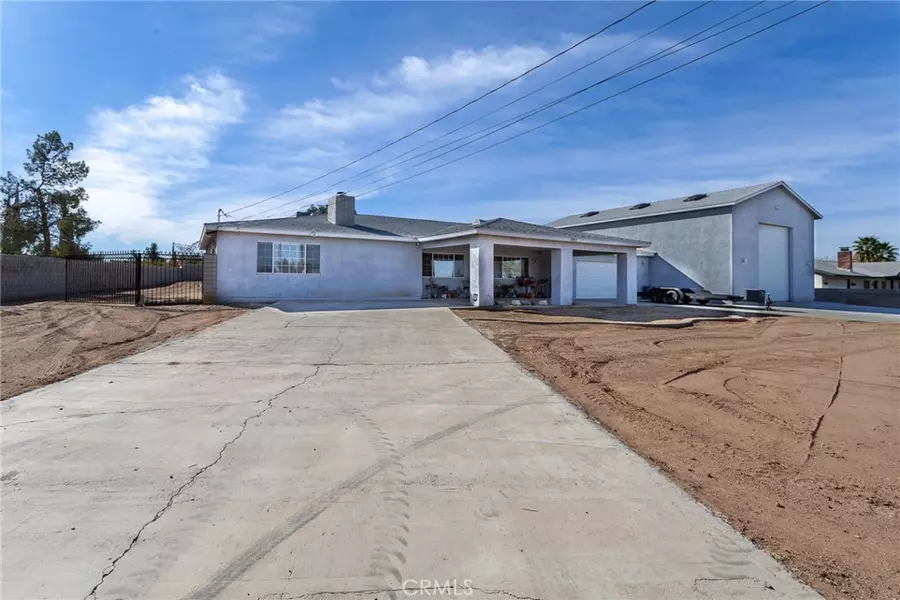 17849 Smoke Tree ST, Hesperia, CA 92345