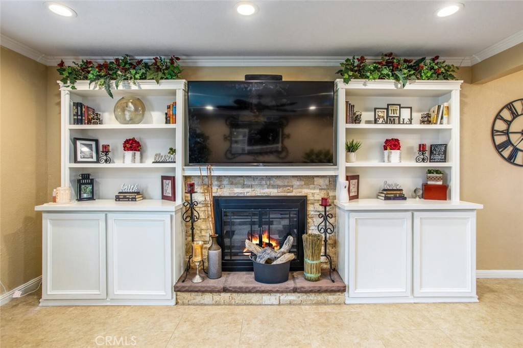 Highland, CA 92346,27560 14th ST