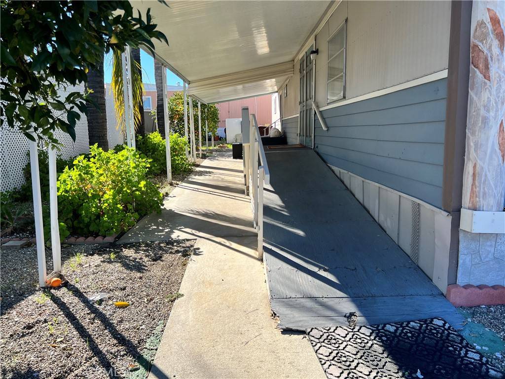Hemet, CA 92544,42751 Florida #29