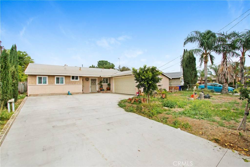 Fontana, CA 92335,17878 Upland AVE