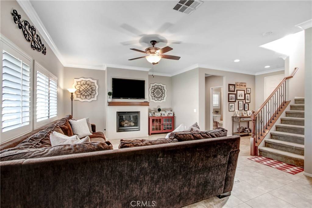 Eastvale, CA 92880,14948 Roundwood DR