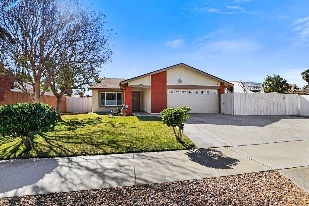 Riverside, CA 92503,2942 Westchester DR