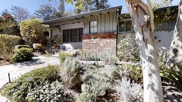 Sherman Oaks, CA 91423,3701 Longview Valley RD