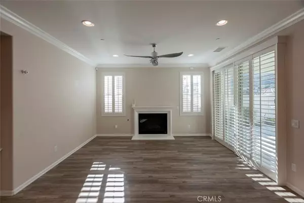 Corona, CA 92883,11317 Hutton RD