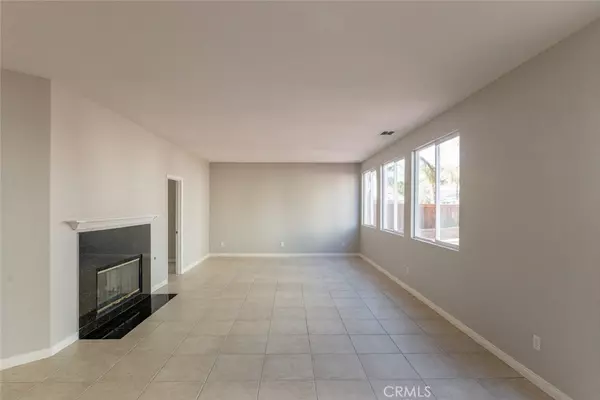 Murrieta, CA 92563,40008 Montage LN