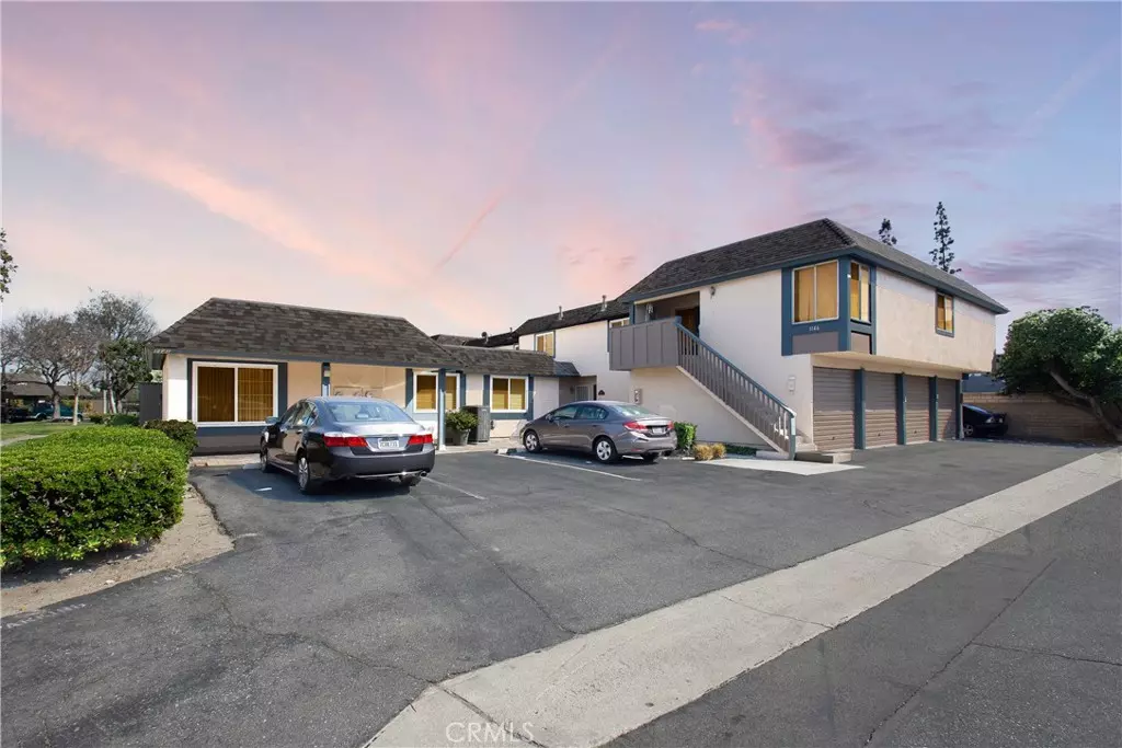 Anaheim, CA 92805,1142 S Clifpark CIR #24M