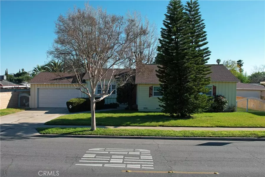241 E Etiwanda AVE, Rialto, CA 92376