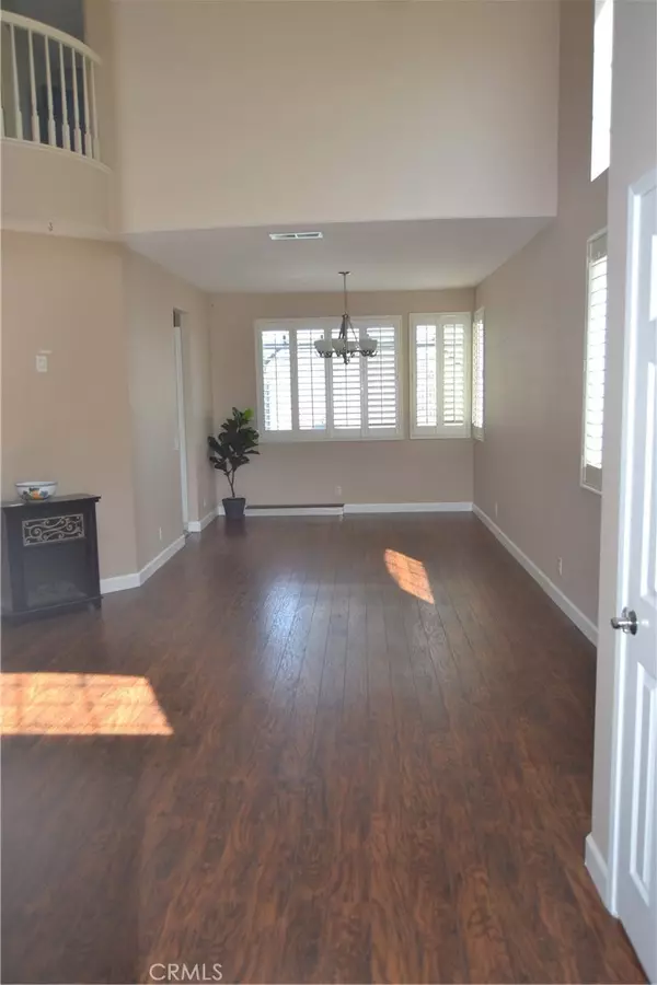 Corona, CA 92883,8818 Flintridge LN