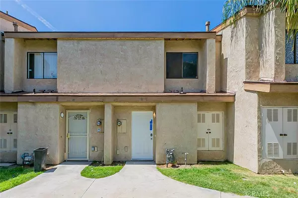 936 Fairway DR #9, Colton, CA 92324