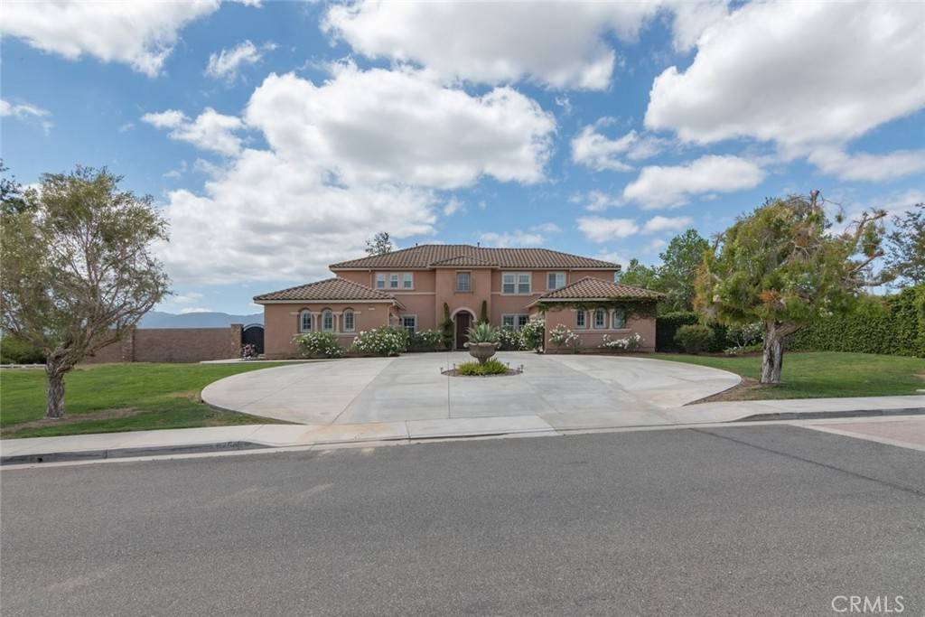 8754 Kendra LN, Eastvale, CA 92880