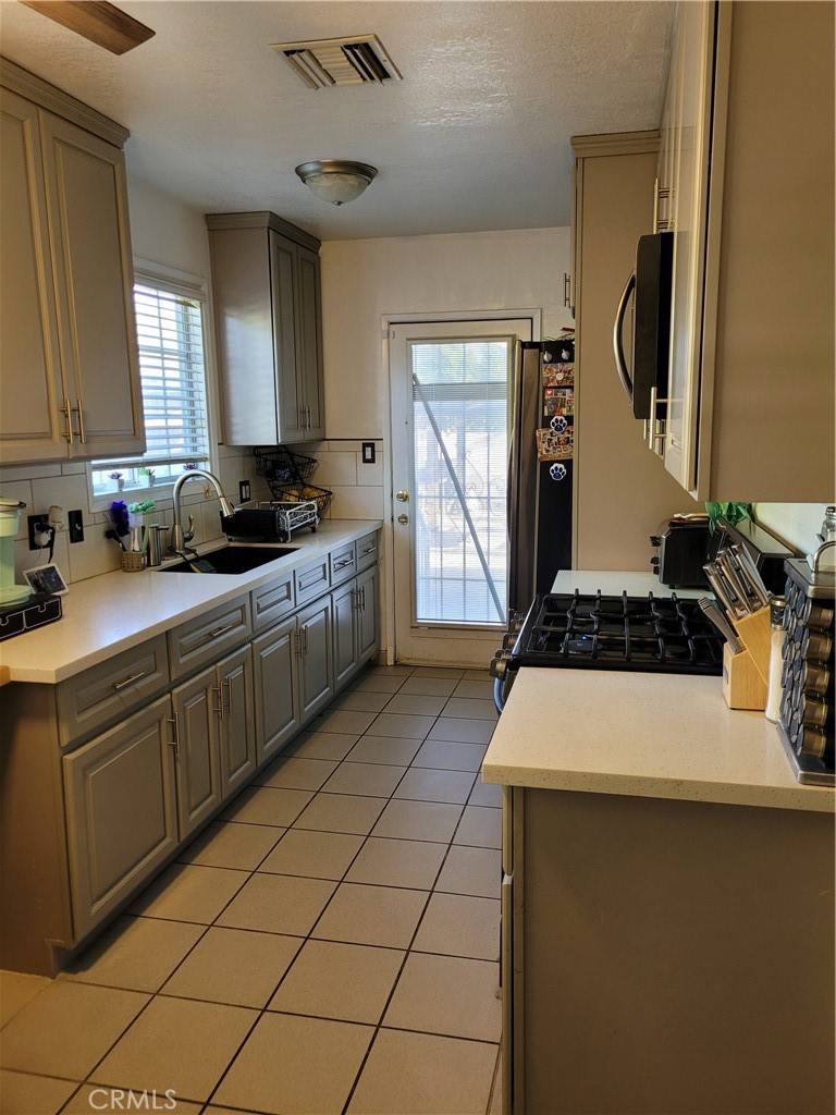 Ontario, CA 91762,815 W Vesta ST