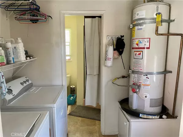 Riverside, CA 92504,8582 Driftwood DR