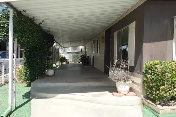 Hemet, CA 92543,1055 S Palm AVE