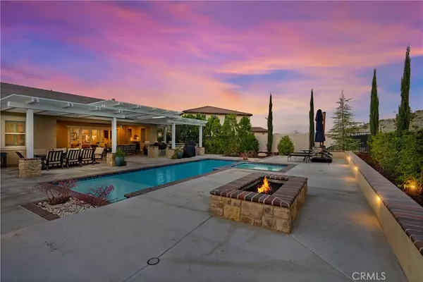 Riverside, CA 92503,13477 Gold Medal CT