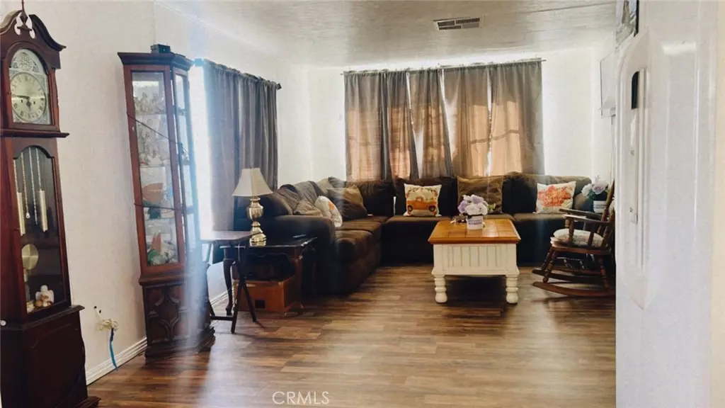 185 Eucalyptus AVE #12, Rialto, CA 92376