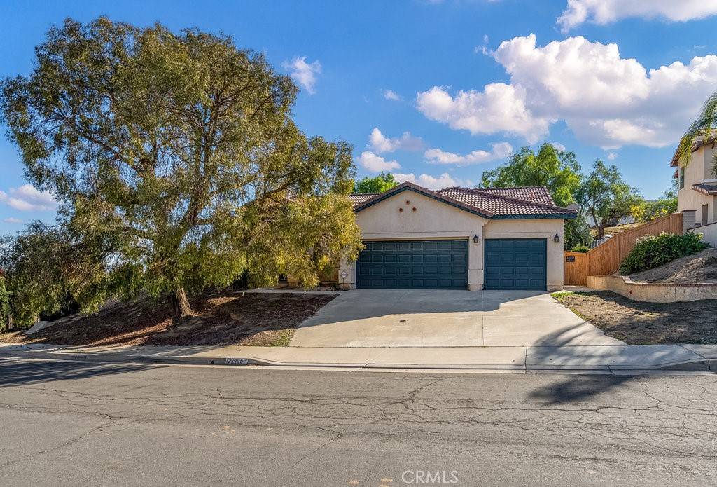Moreno Valley, CA 92557,22495 Country Crest DR