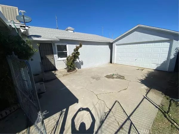 Fontana, CA 92335,8525 Buckeye DR