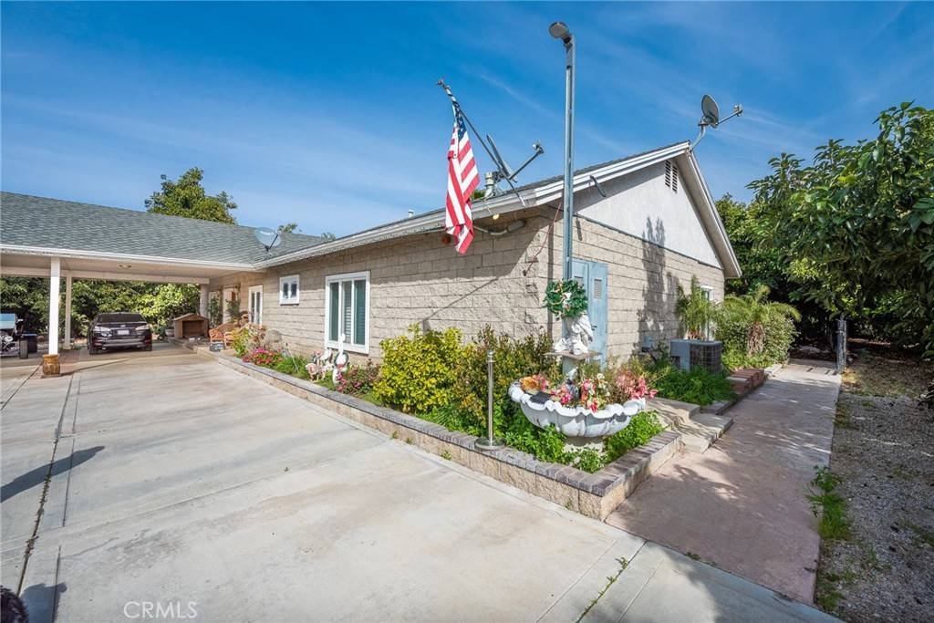 1413 Irving ST, Riverside, CA 92504
