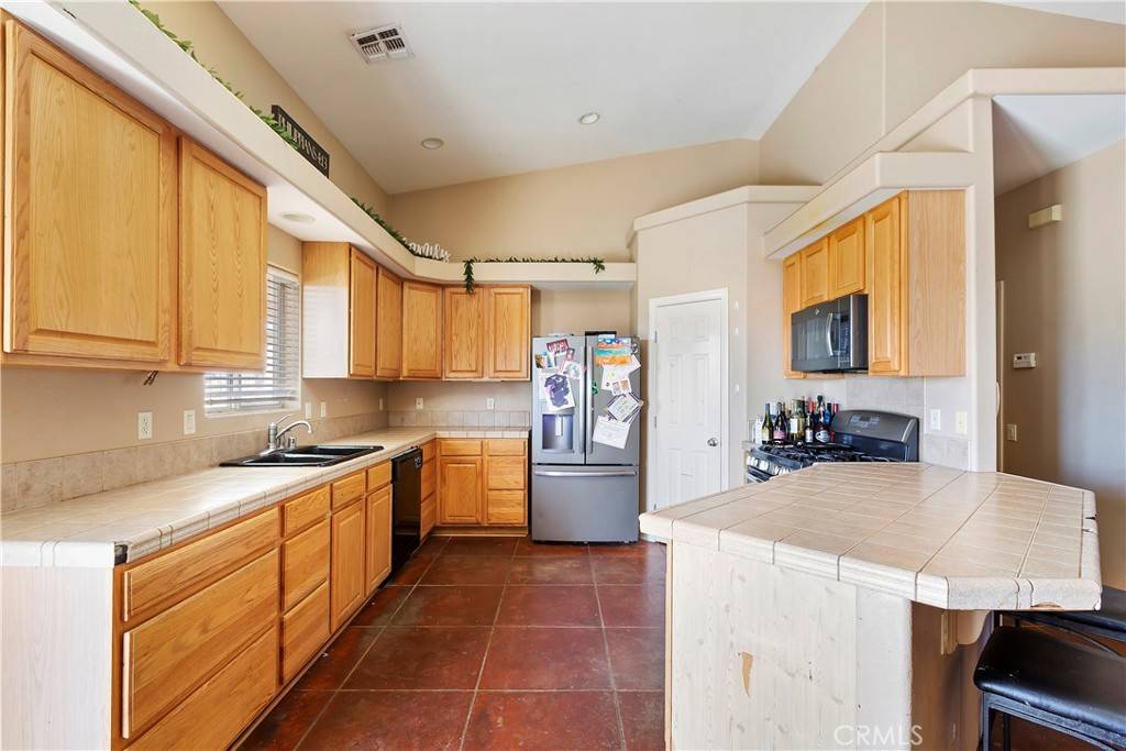 Yucca Valley, CA 92284,58333 Campanula ST