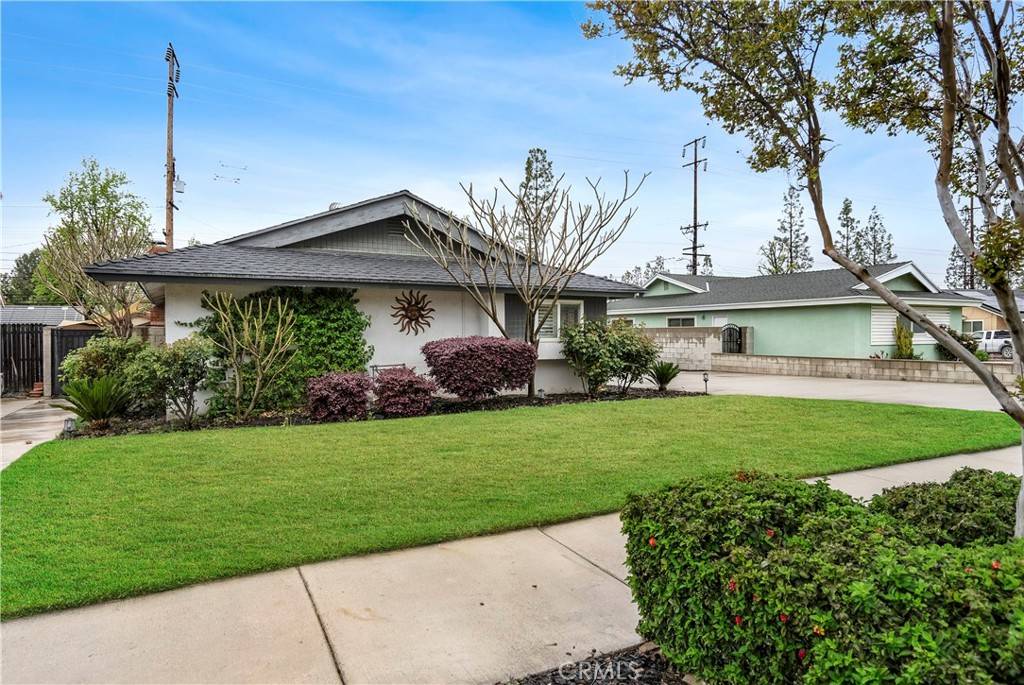 Grand Terrace, CA 92313,12238 Warbler AVE