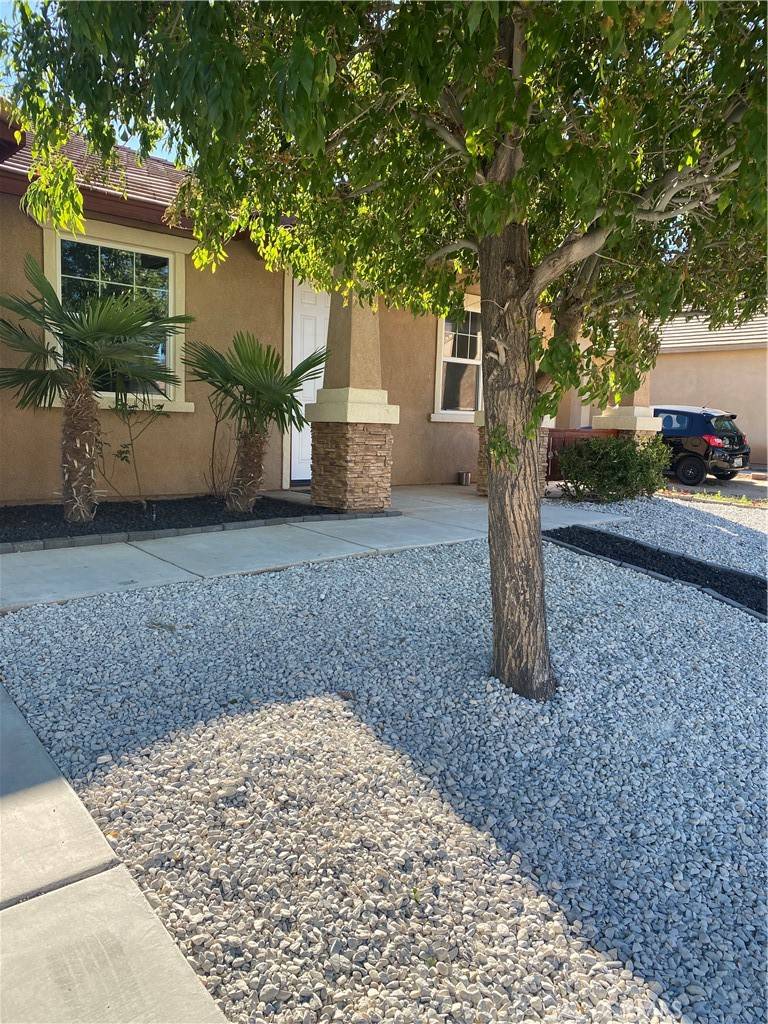Hesperia, CA 92344,9055 Knight AVE