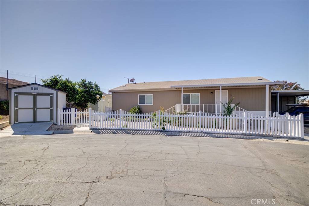 Riverside, CA 92503,3700 Buchanan #13