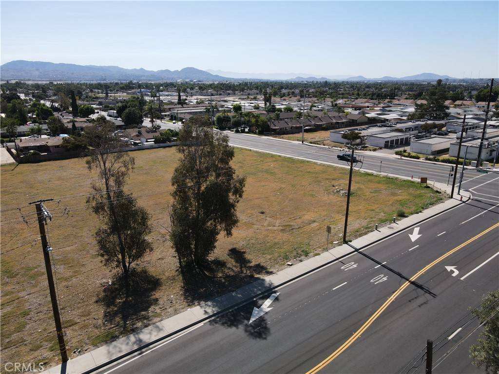 Highland, CA 92346,6909 Victoria AVE #A