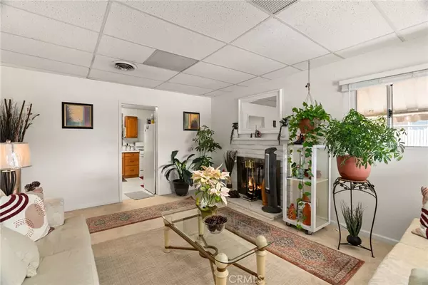 Moreno Valley, CA 92553,24376 Marilyn ST