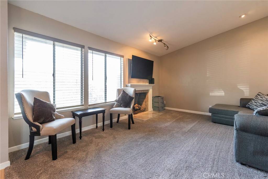 Riverside, CA 92509,4566 Prairie View DR