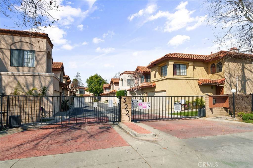 Baldwin Park, CA 91706,3221 Vineland AVE #23