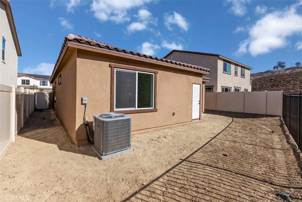Lake Elsinore, CA 92530,4592 Florence DR
