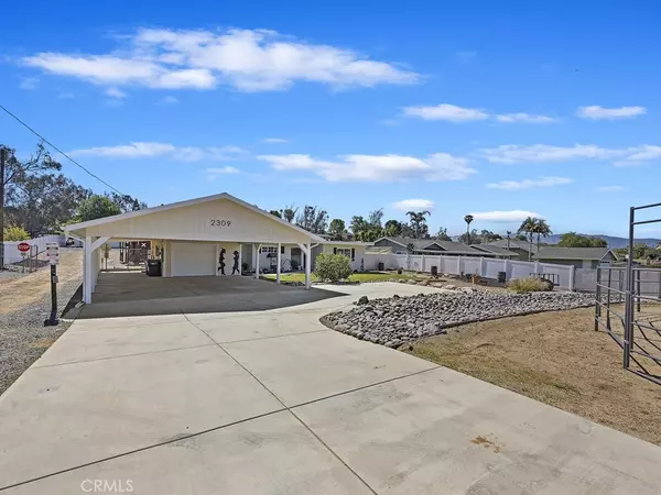 Norco, CA 92860,2309 Reservoir DR