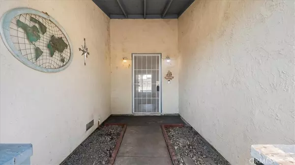 Hemet, CA 92545,395 Antigua ST