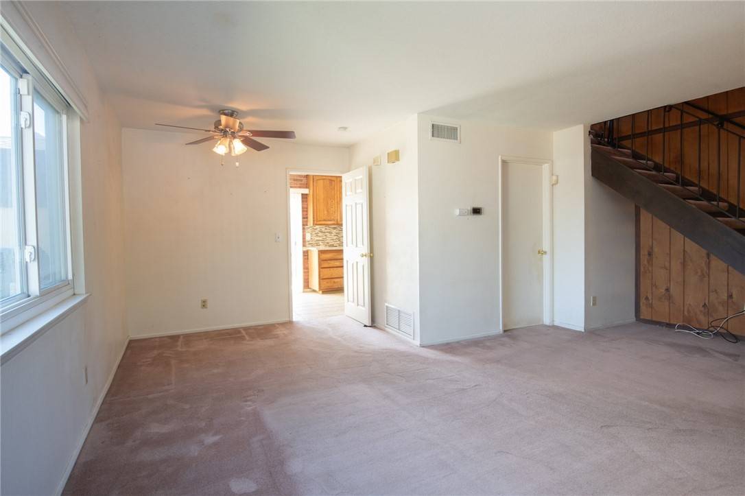 Jurupa Valley, CA 92509,6821 Kern DR