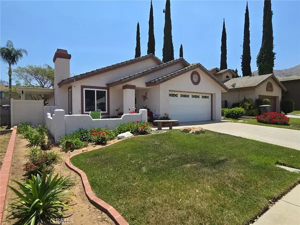 10330 Crossing Green CIR, Moreno Valley, CA 92557