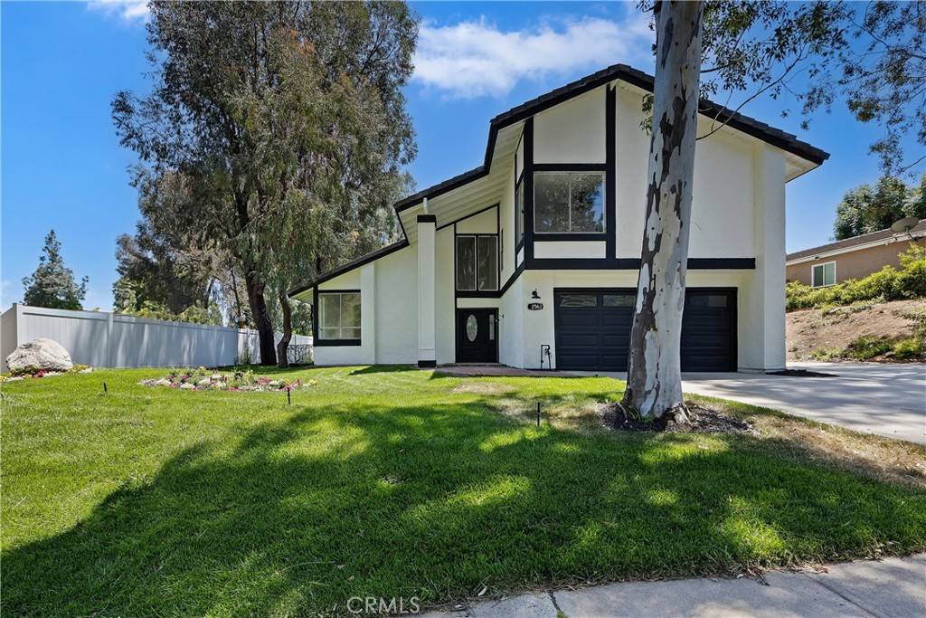 Corona, CA 92882,2563 Border AVE