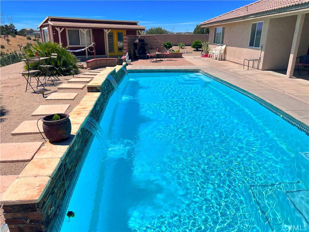 Oak Hills, CA 92344,11313 Avenal ST