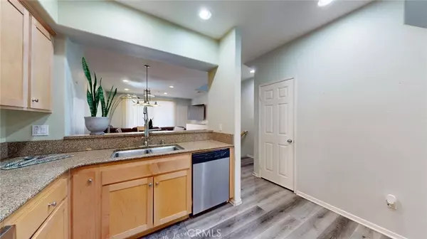 Chula Vista, CA 91915,1321 Caminito Montarosa #36
