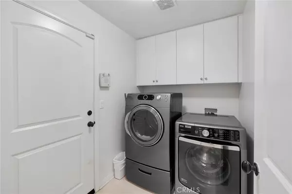 Ontario, CA 91761,3262 S Westmont LN #8