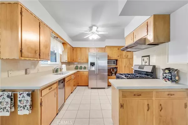 Yucaipa, CA 92399,34761 Shangri LN