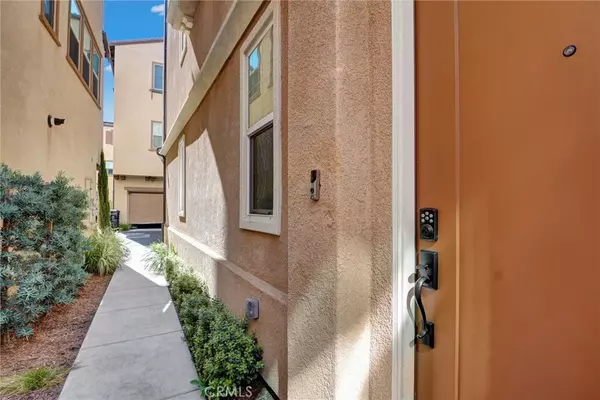 Mission Hills (san Fernando), CA 91345,11243 N Alta AVE