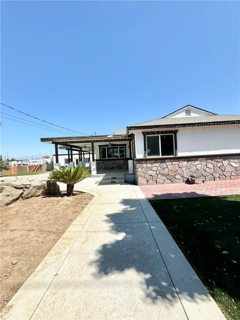 Perris, CA 92570,21740 Elmwood ST