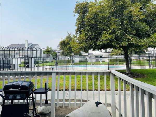 164 W Walnut AVE #C, Rialto, CA 92376