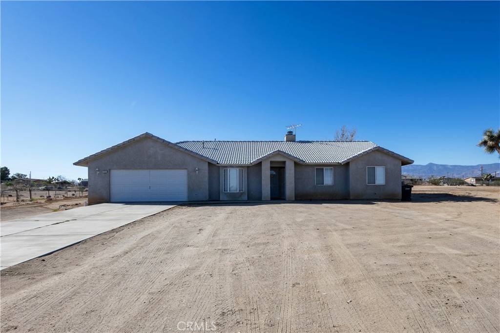 Phelan, CA 92371,7415 La Mesa RD