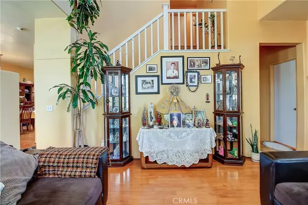 Corona, CA 92879,952 Redtail DR