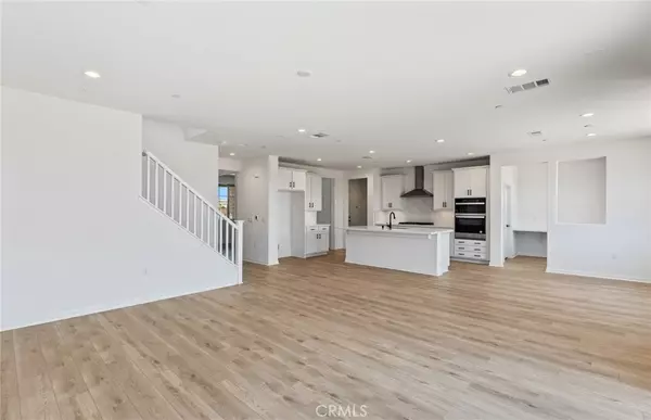 Riverside, CA 92503,17856 Rutherford DR