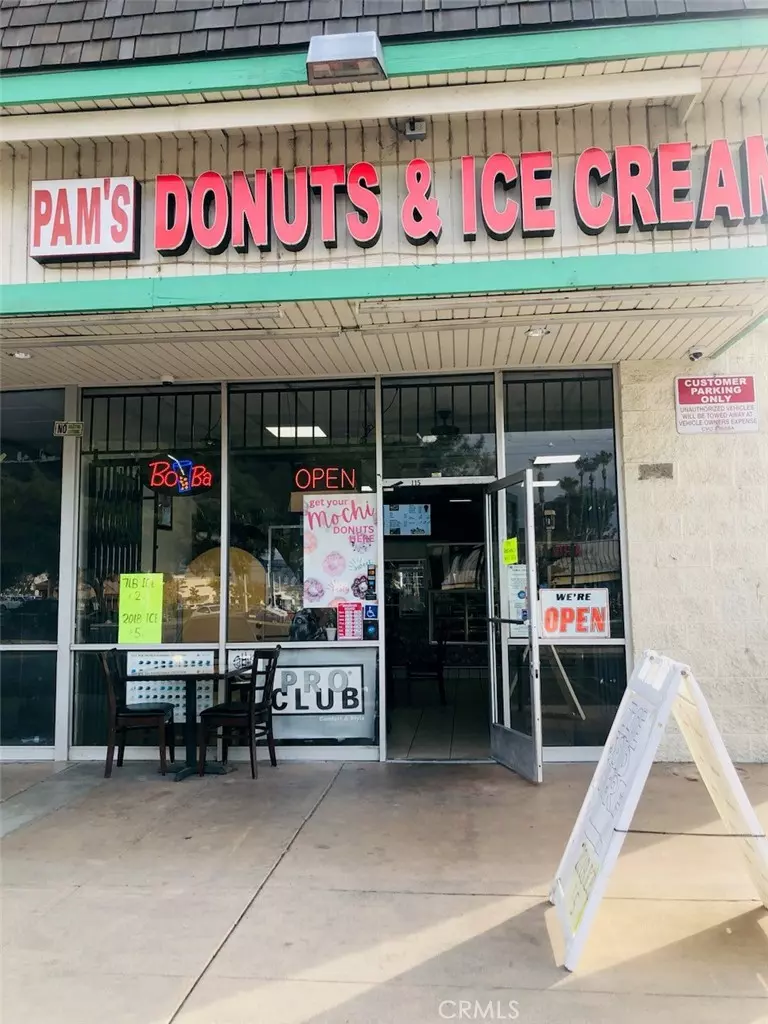 Hemet, CA 92543,115 E Stetson AVE