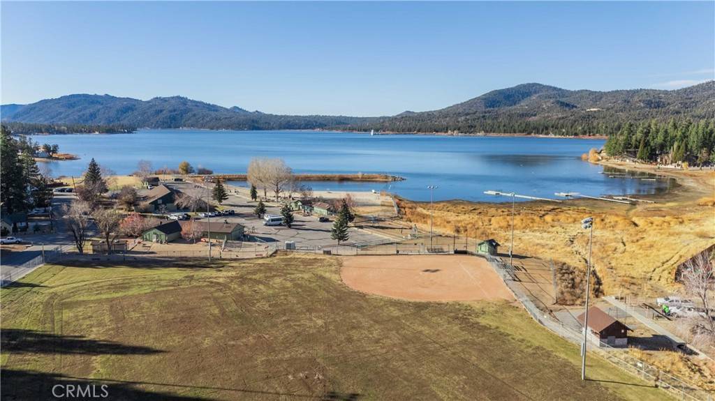 Big Bear Lake, CA 92315,372 Conklin RD