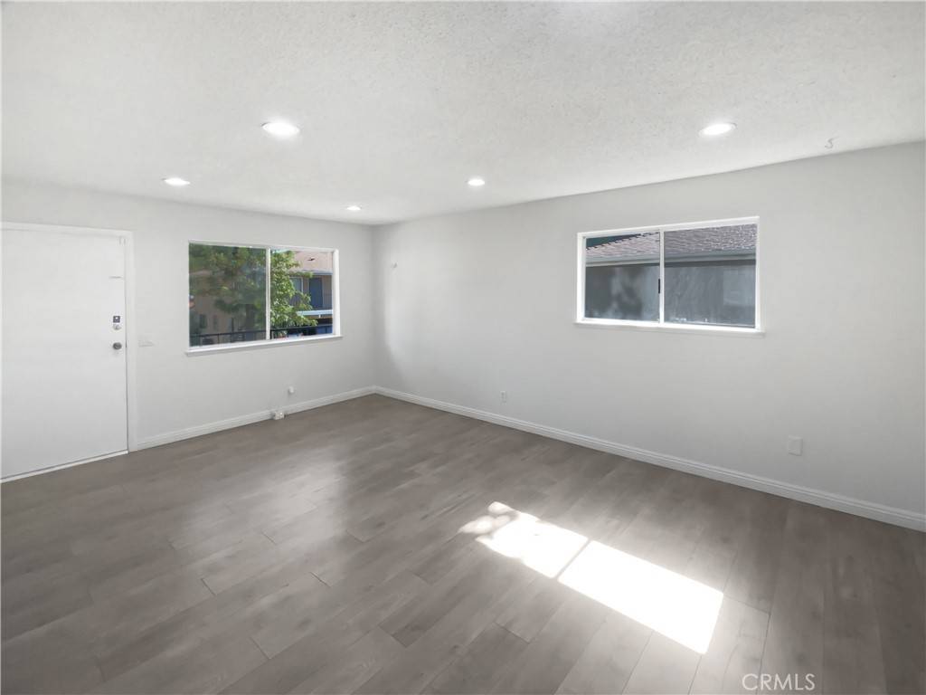 Upland, CA 91786,1307 W 8th ST