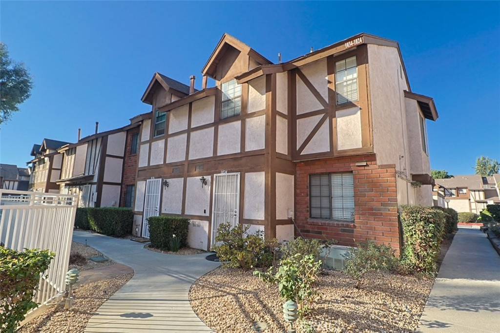 Ontario, CA 91762,1026 S Mountain AVE S